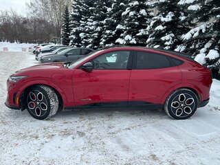 2021 Ford Mustang Mach-E 98 kWh I, красный, 4650000 рублей, вид 4