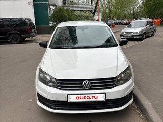 2018 Volkswagen Polo V Рестайлинг, белый, 330000 рублей, вид 1