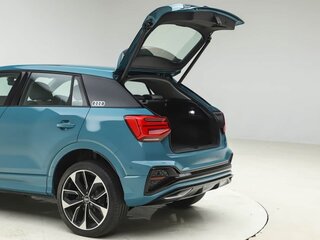 2026 Audi Q2 L 35 TFSI I Рестайлинг, голубой, 3390000 рублей, вид 5