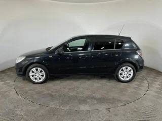 2012 Opel Astra H Рестайлинг, чёрный, 670000 рублей, вид 5