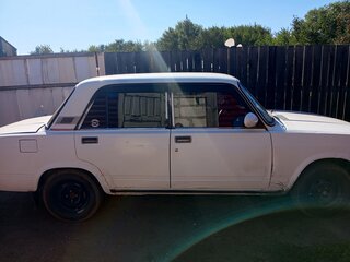 2000 Lada (ВАЗ) 2105, белый, 100000 рублей, вид 3