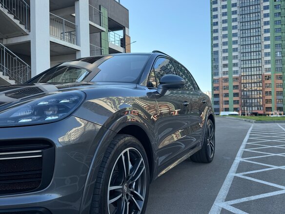 2019 Porsche Cayenne Turbo III, серый, 5700000 рублей - вид 13