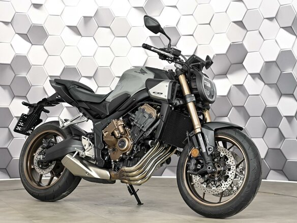 2024 Honda CB 650R, серый
