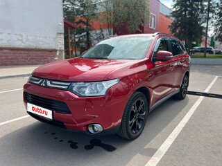 2013 Mitsubishi Outlander III, красный, 1250000 рублей, вид 2