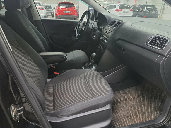 2012 Volkswagen Polo V, чёрный - вид 10