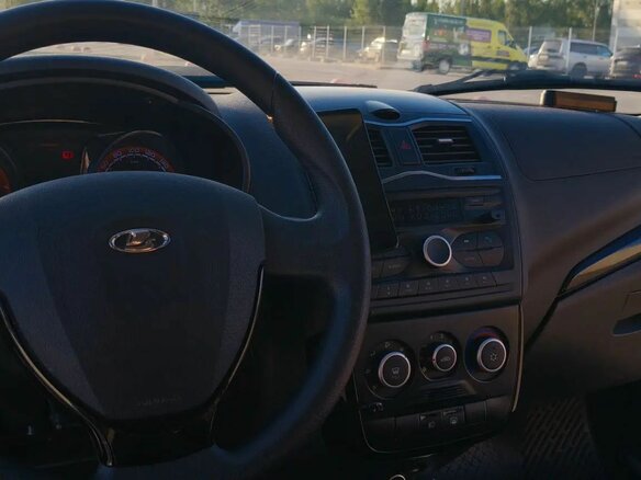 2020 Lada (ВАЗ) Granta I Рестайлинг, белый, 745000 рублей - вид 6