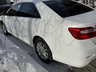 2013 Toyota Camry VII (XV50), белый, 1750000 рублей, вид 4