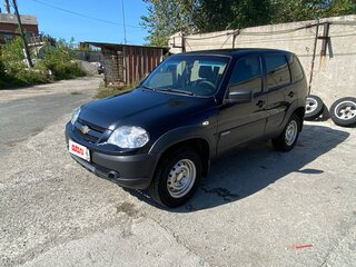 2018 Chevrolet Niva I Рестайлинг, чёрный, 750000 рублей, вид 1