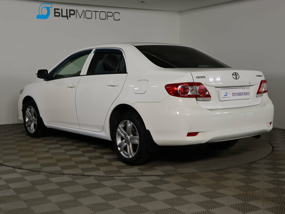 2010 Toyota Corolla X (E140, E150), белый - вид 6