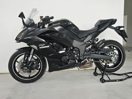2021 Kawasaki Ninja 1000 SX, чёрный, 1250000 рублей, вид 2