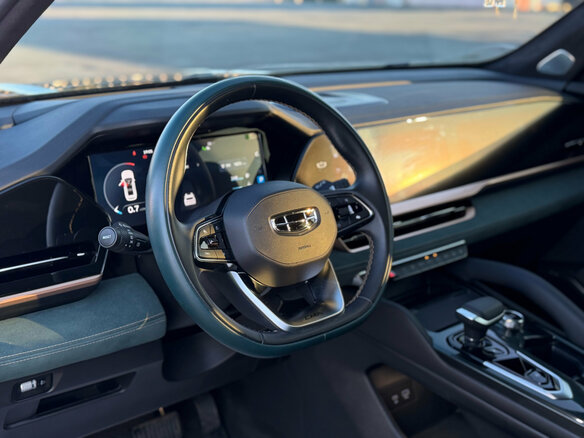 2023 Geely Monjaro (Xingyue L) I, зелёный, 2750000 рублей - вид 30