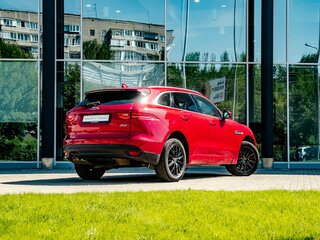 2017 Jaguar F-Pace I, красный, 2250000 рублей, вид 2