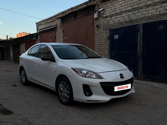 2013 Mazda 3 II (BL) Рестайлинг, белый