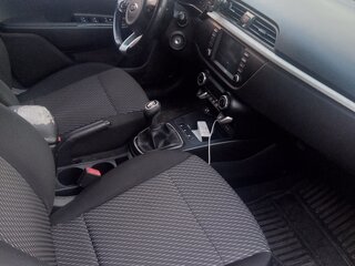 2018 Kia Rio X-Line IV, чёрный, 1350000 рублей, вид 5