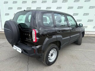 2024 Lada (ВАЗ) Niva Travel I, чёрный, 1200000 рублей, вид 4
