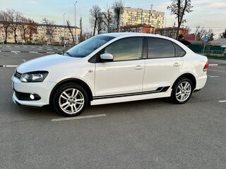 2012 Volkswagen Polo V, белый, 920000 рублей, вид 2