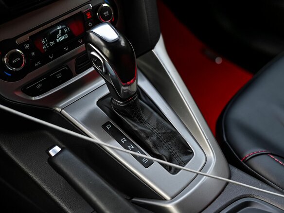2014 Ford Focus III, красный - вид 7