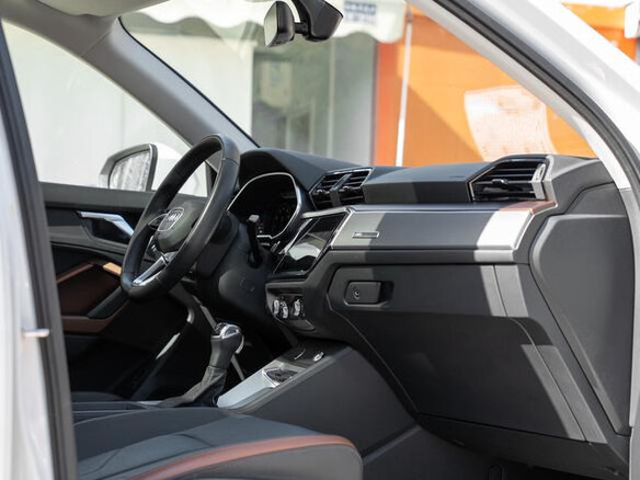 2022 Audi Q3 35 TFSI II (F3), белый, 2121000 рублей - вид 16