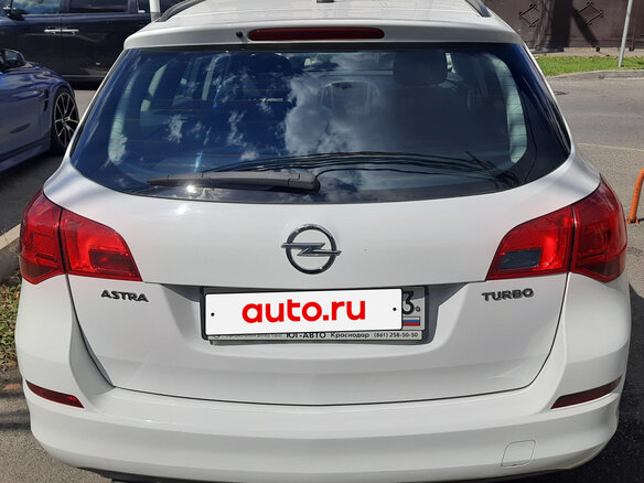 2012 Opel Astra J, белый, 1100000 рублей - вид 4