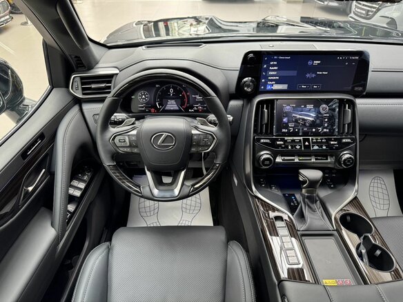 2026 Lexus LX 600 IV, чёрный, 21490000 рублей - вид 26