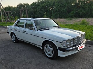 1984 Mercedes-Benz W123 200, белый, 1300000 рублей, вид 4