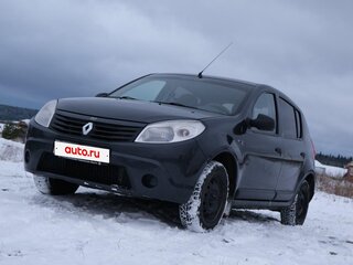 2010 Renault Sandero I, серый, 399000 рублей, вид 1