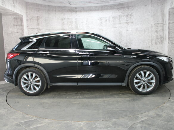 2021 Infiniti QX50 II, чёрный, 2746000 рублей - вид 3