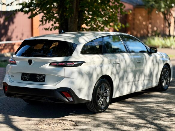 2022 Peugeot 308 III, белый, 1699900 рублей - вид 6