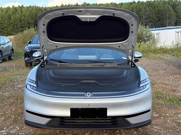 2026 Changan Qiyuan A06 28.39 kWh, серебристый, 2463000 рублей - вид 22