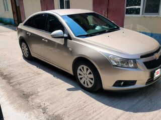 2010 Chevrolet Cruze I, бежевый, 750000 рублей, вид 2