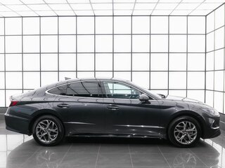 2021 Hyundai Sonata VIII (DN8), серый, 2385000 рублей, вид 5