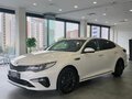 2019 Kia Optima IV Рестайлинг, белый - вид 1