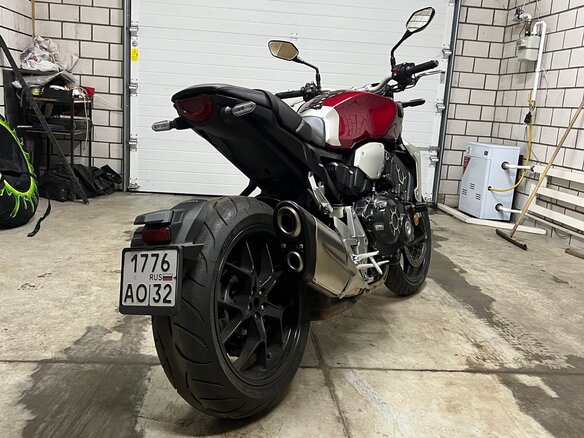 2018 Honda CB 1000R, красный, 1125000 рублей - вид 6