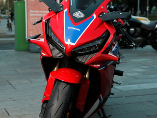 2019 Honda CBR 650R, красный, 888000 рублей, вид 1