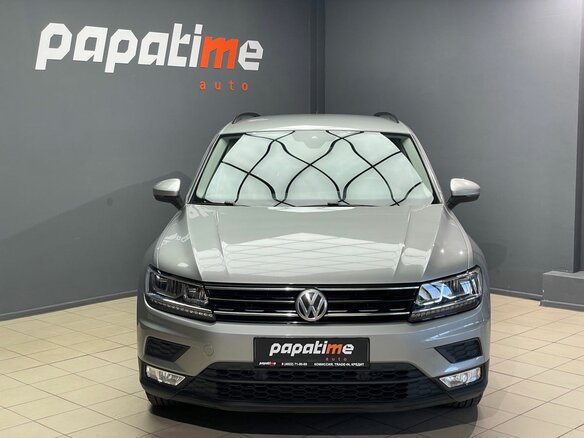 2017 Volkswagen Tiguan II, серый, 2099000 рублей - вид 1