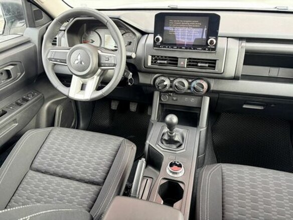 2025 Mitsubishi L200 VI, белый, 4850000 рублей - вид 8