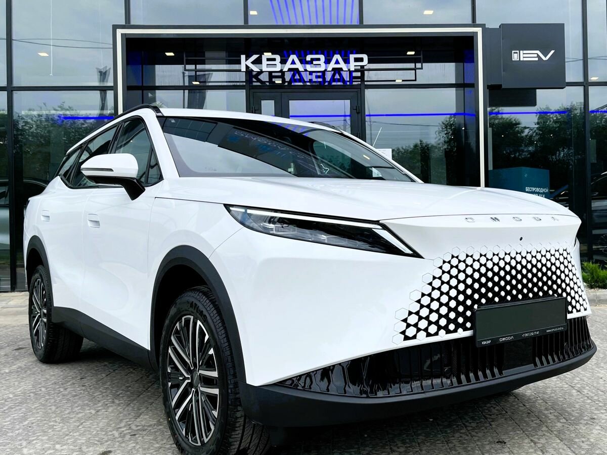 Открыть фотографии: Omoda C7