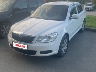 2013 Skoda Octavia II (A5) Рестайлинг, белый, 750000 рублей, вид 2