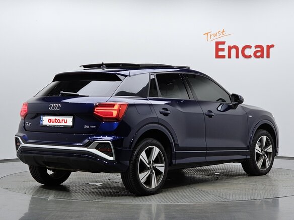 2023 Audi Q2 35 TDI I Рестайлинг, синий - вид 2