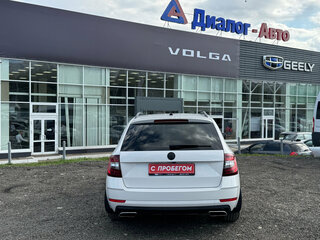 2018 Skoda Octavia III (A7) Рестайлинг, белый, 2270000 рублей, вид 4