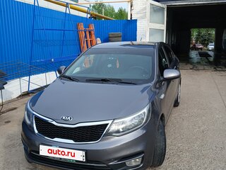 2016 Kia Rio III Рестайлинг, серый, 710000 рублей, вид 2