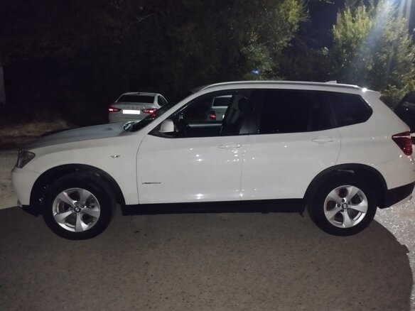 2011 BMW X3 20d xDrive II (F25), белый, 1850000 рублей - вид 4