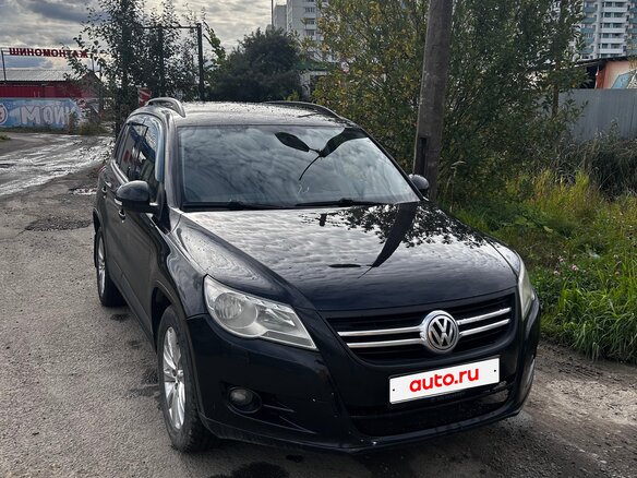 2011 Volkswagen Tiguan I, чёрный, 780000 рублей - вид 1