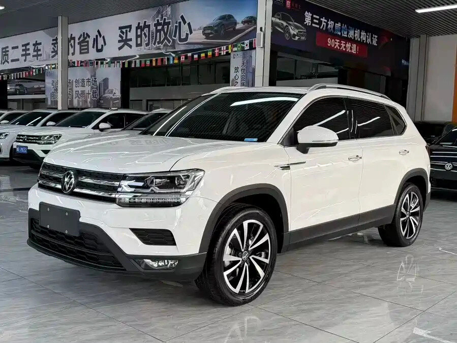 Открыть фотографии: Volkswagen Tharu I