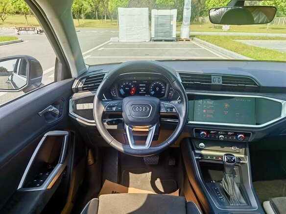 2023 Audi Q3 35 TFSI II (F3), серый, 2710000 рублей - вид 10