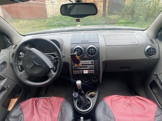 2005 Ford Fusion I, серый, 195000 рублей, вид 5