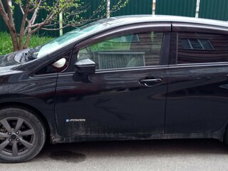 2017 Nissan Note e-Power II Рестайлинг, чёрный, 1200000 рублей, вид 4