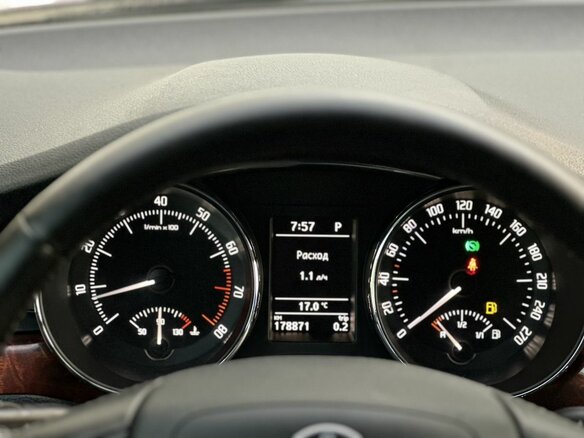 2012 Skoda Superb II, красный, 1090000 рублей - вид 13