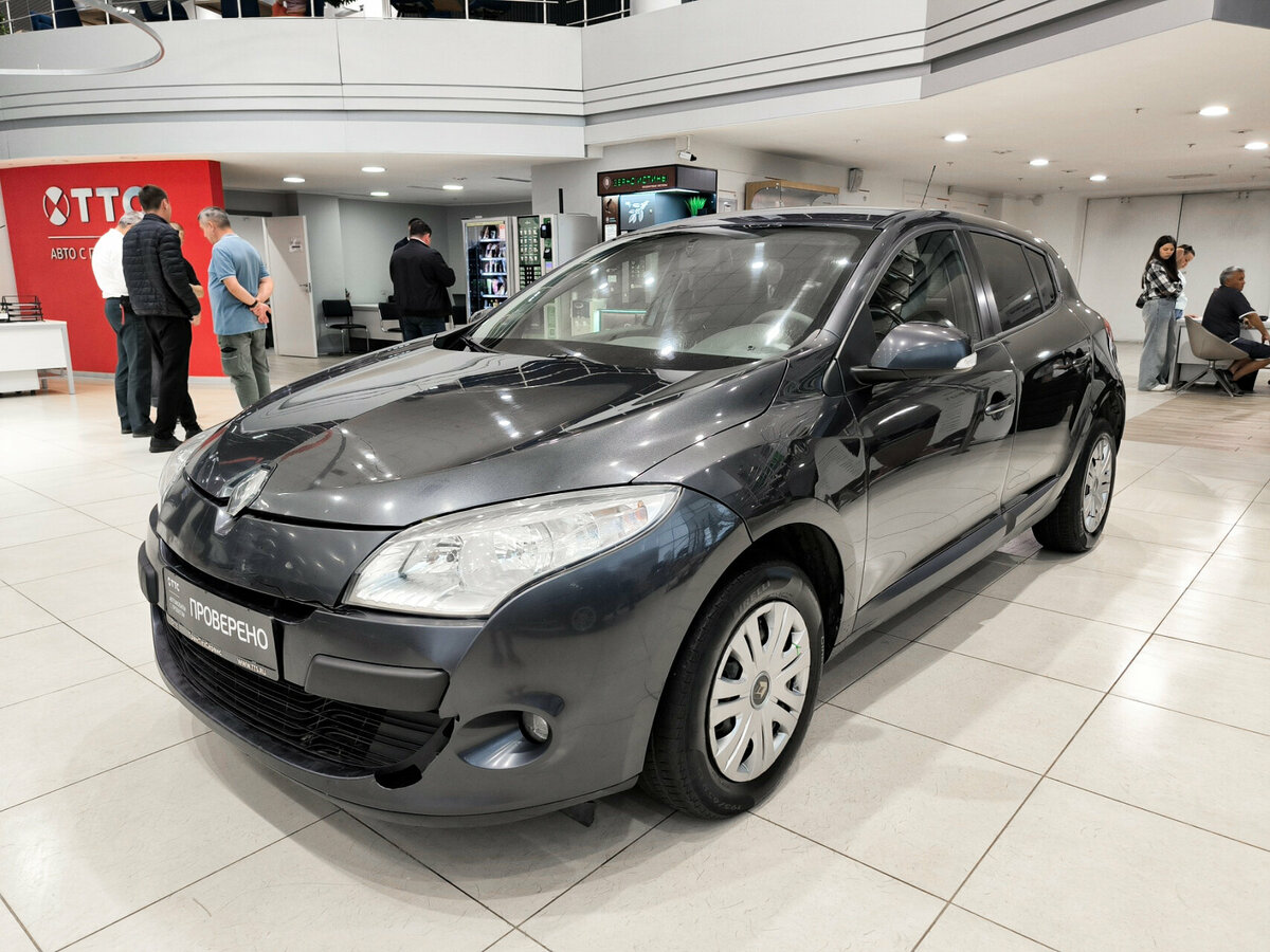 Открыть фотографии: Renault Megane III