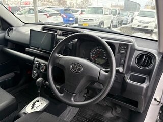 2023 Toyota Probox I Рестайлинг, серебристый, 1070000 рублей, вид 5